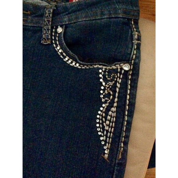 "Gene Culture"BLINGED Denim Mid Rise Boot Cut Dark Wash Women Jeans 31"x31" Sz4 - Picture 2 of 12